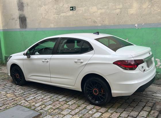 CITROËN C4 LOUNGE 2.0 MPFI TENDANCE 16V FLEX 4P AUTOMÁTICO